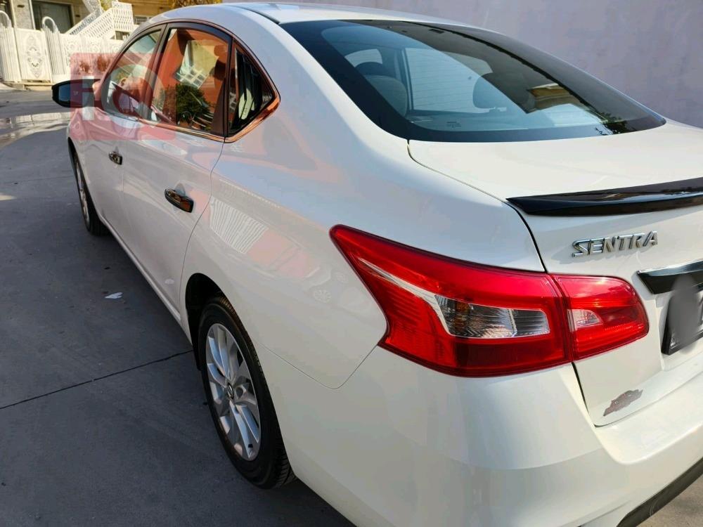 نیسان سێنترا